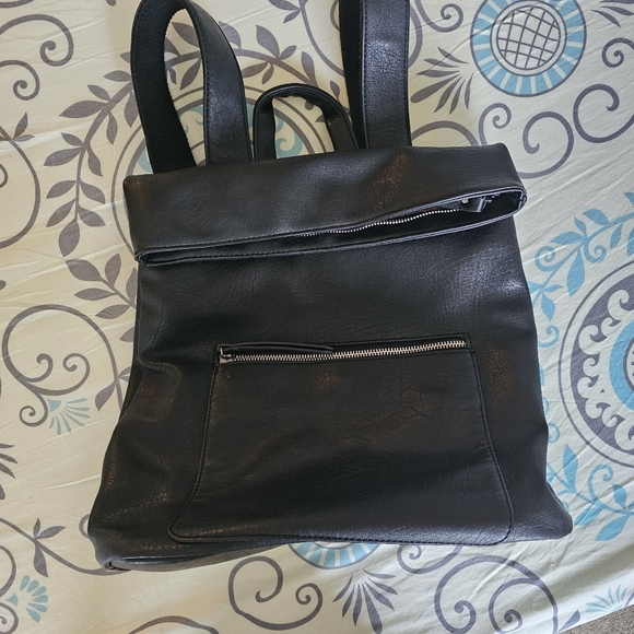 Leather Backpack - Picture 3 of 4